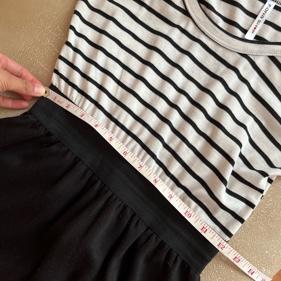 Dress - Picture 5 of 6